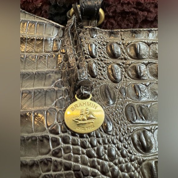 Brahmin Leather Crossbody - Picture 3 of 16